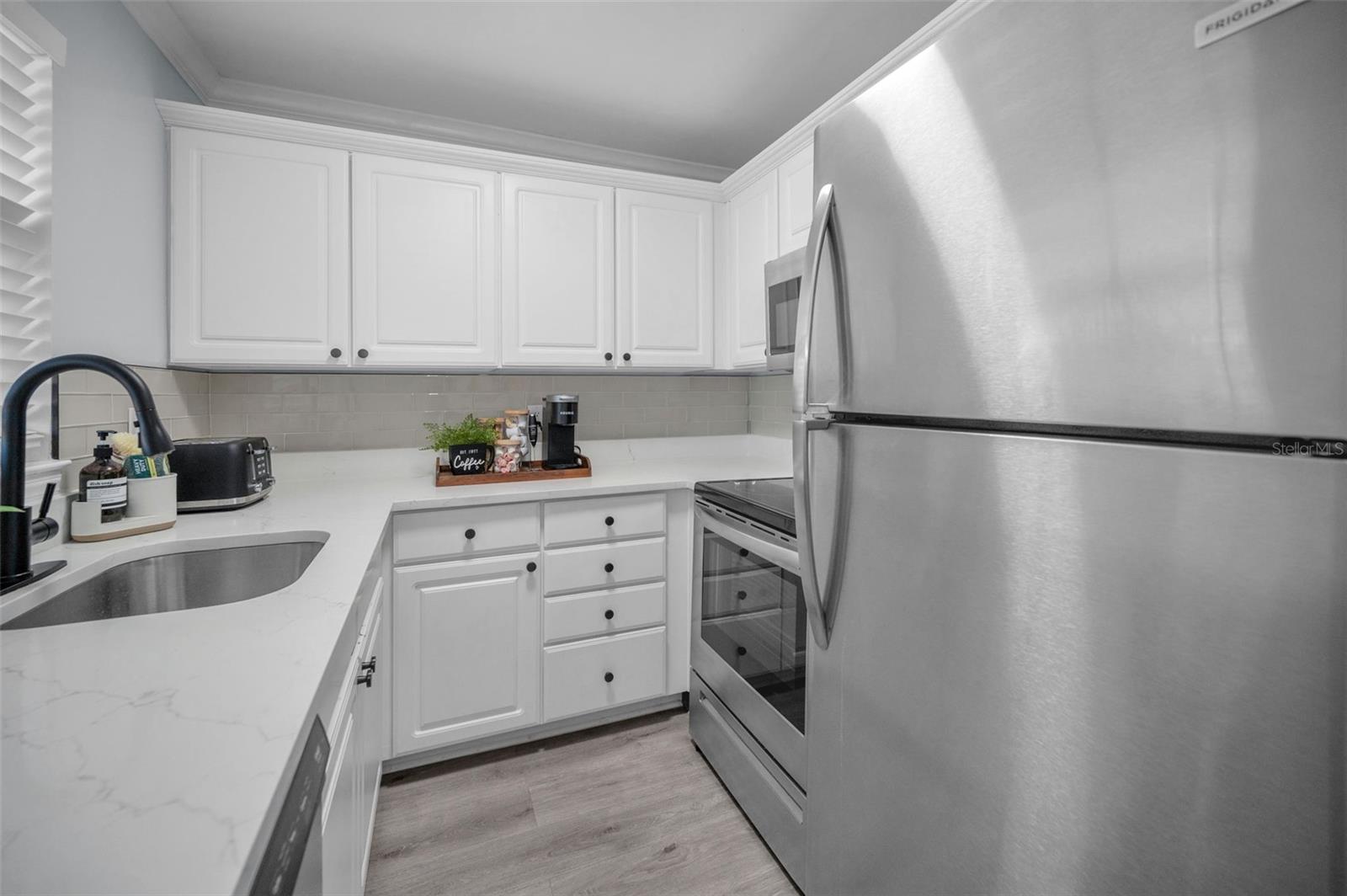 BAREFOOT BEACH RESORT OF INDIAN SHORES - Residential