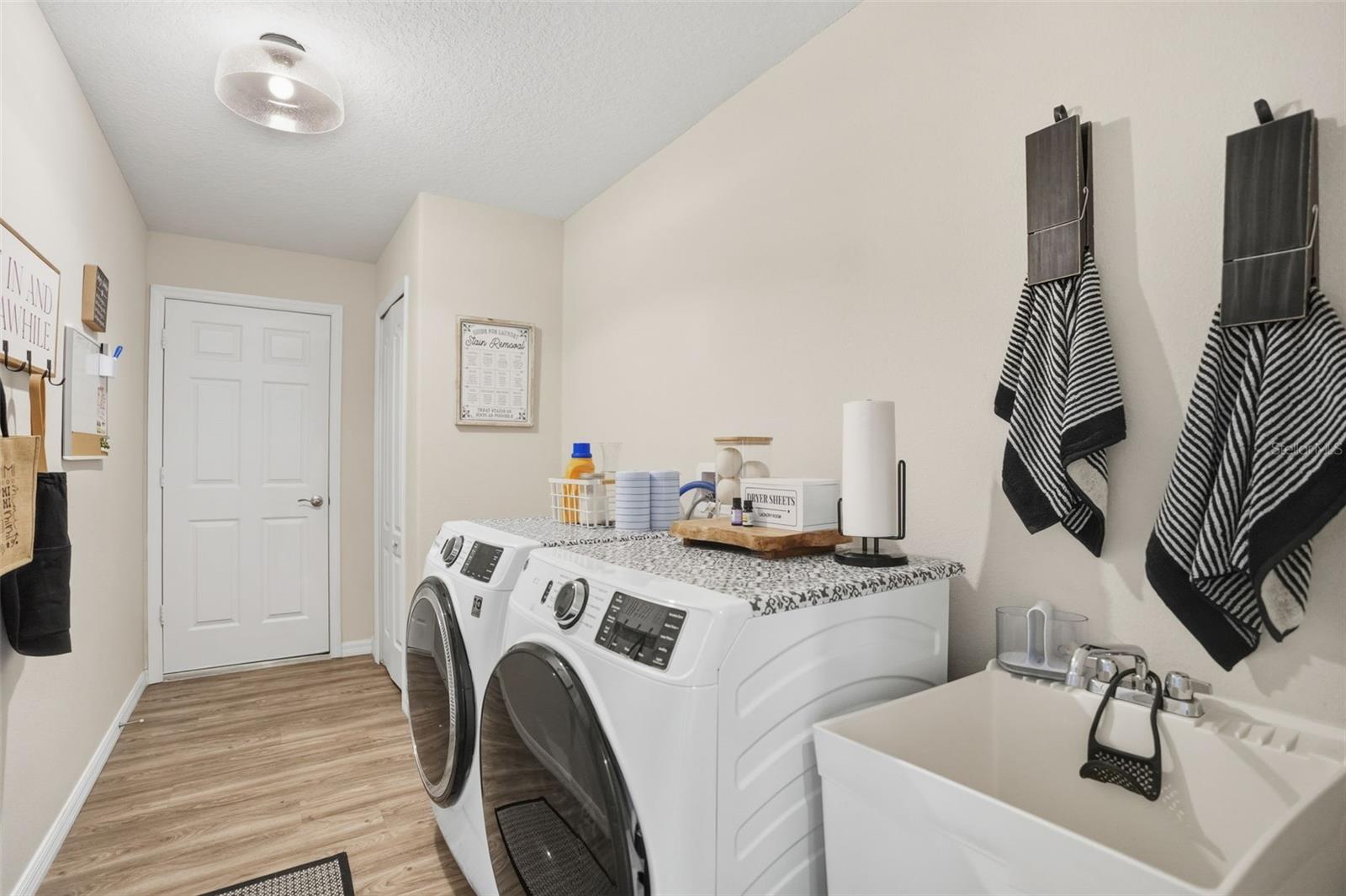 ROYAL HIGHLANDS - Residential