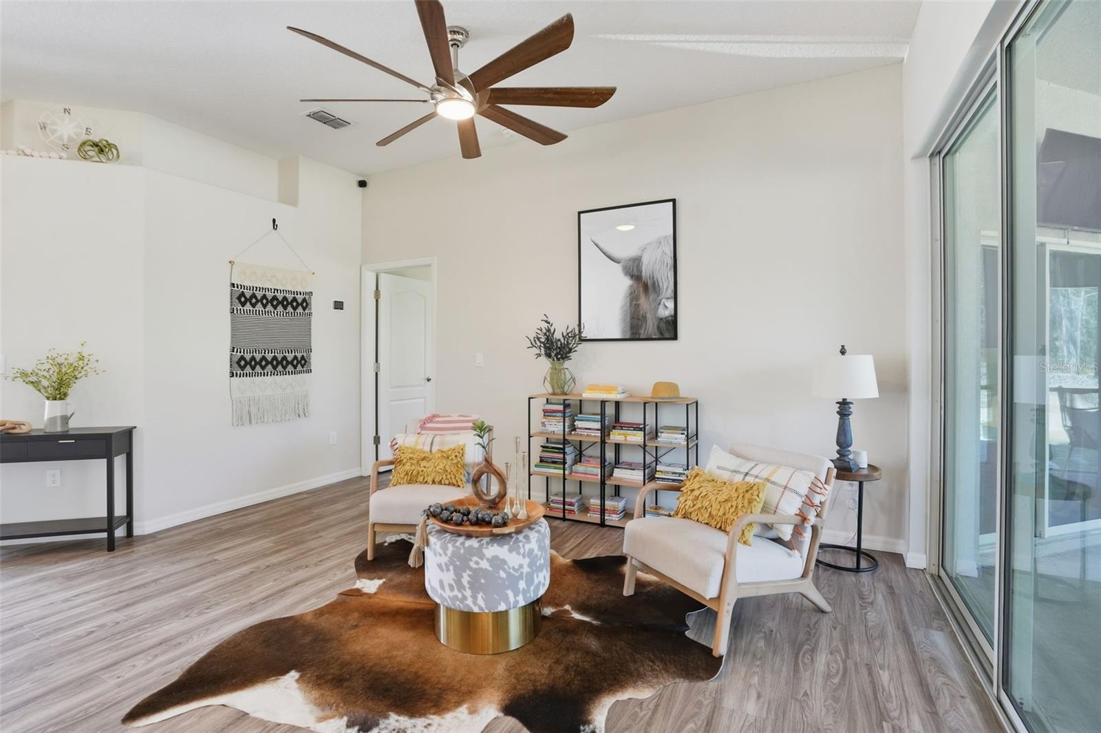 ROYAL HIGHLANDS - Residential