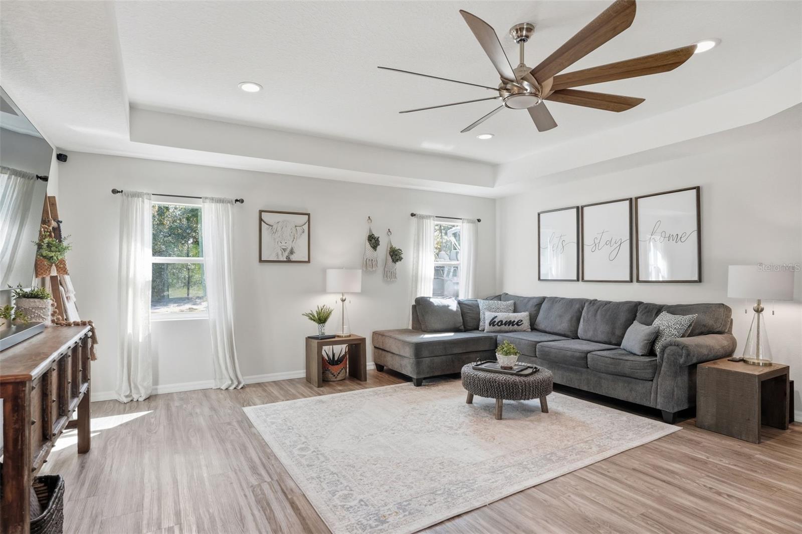 ROYAL HIGHLANDS - Residential