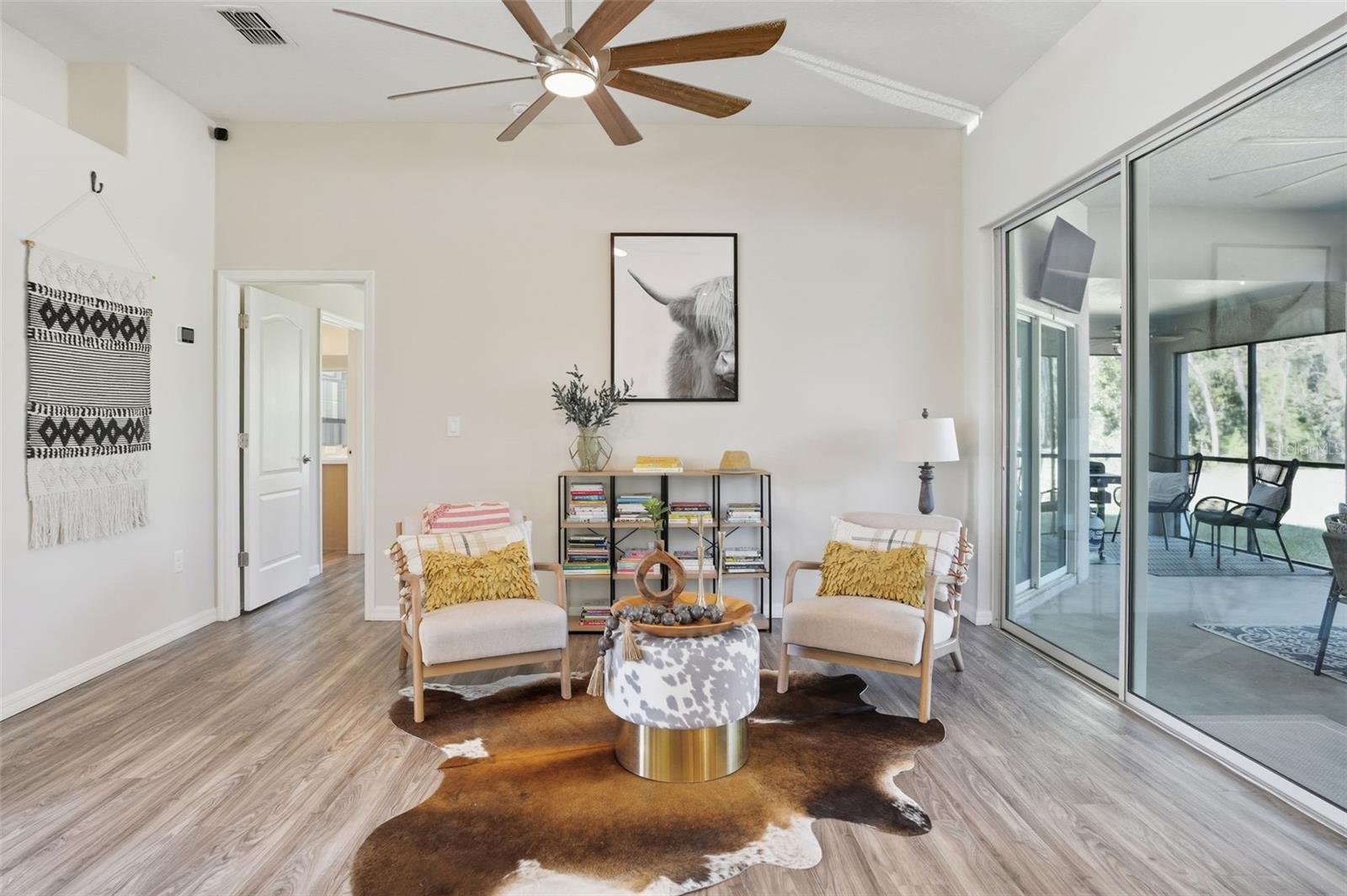 ROYAL HIGHLANDS - Residential