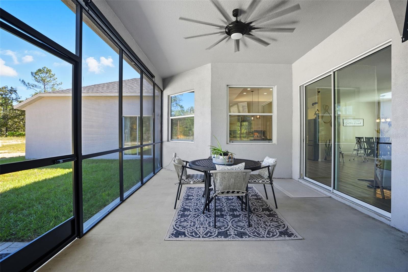 ROYAL HIGHLANDS - Residential