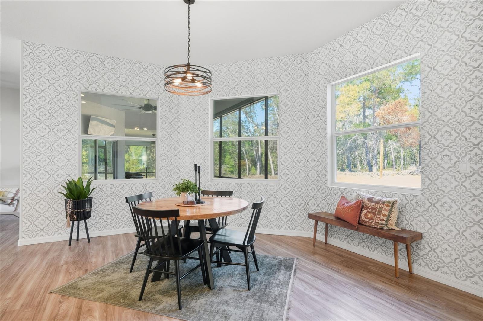 ROYAL HIGHLANDS - Residential