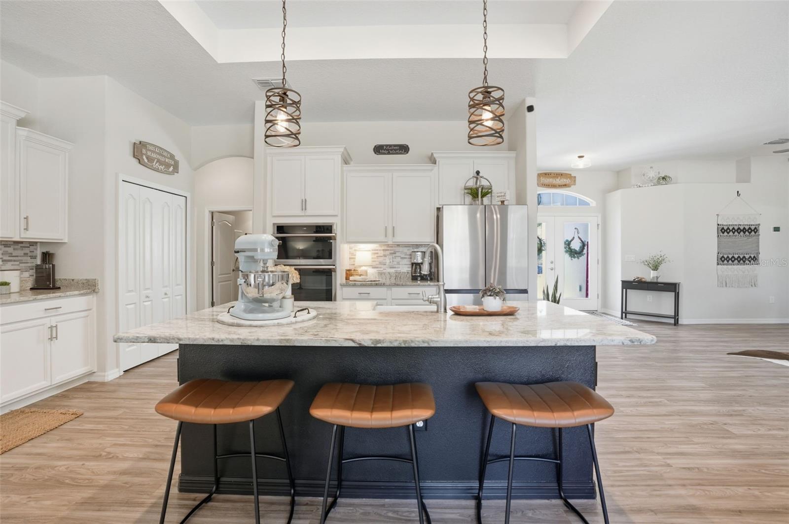 ROYAL HIGHLANDS - Residential