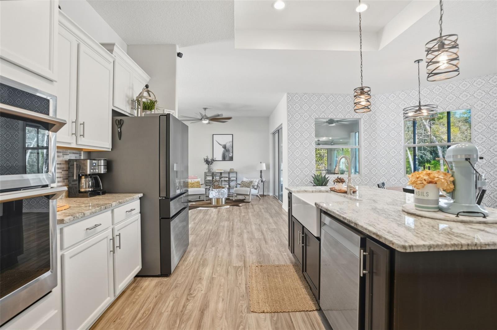 ROYAL HIGHLANDS - Residential