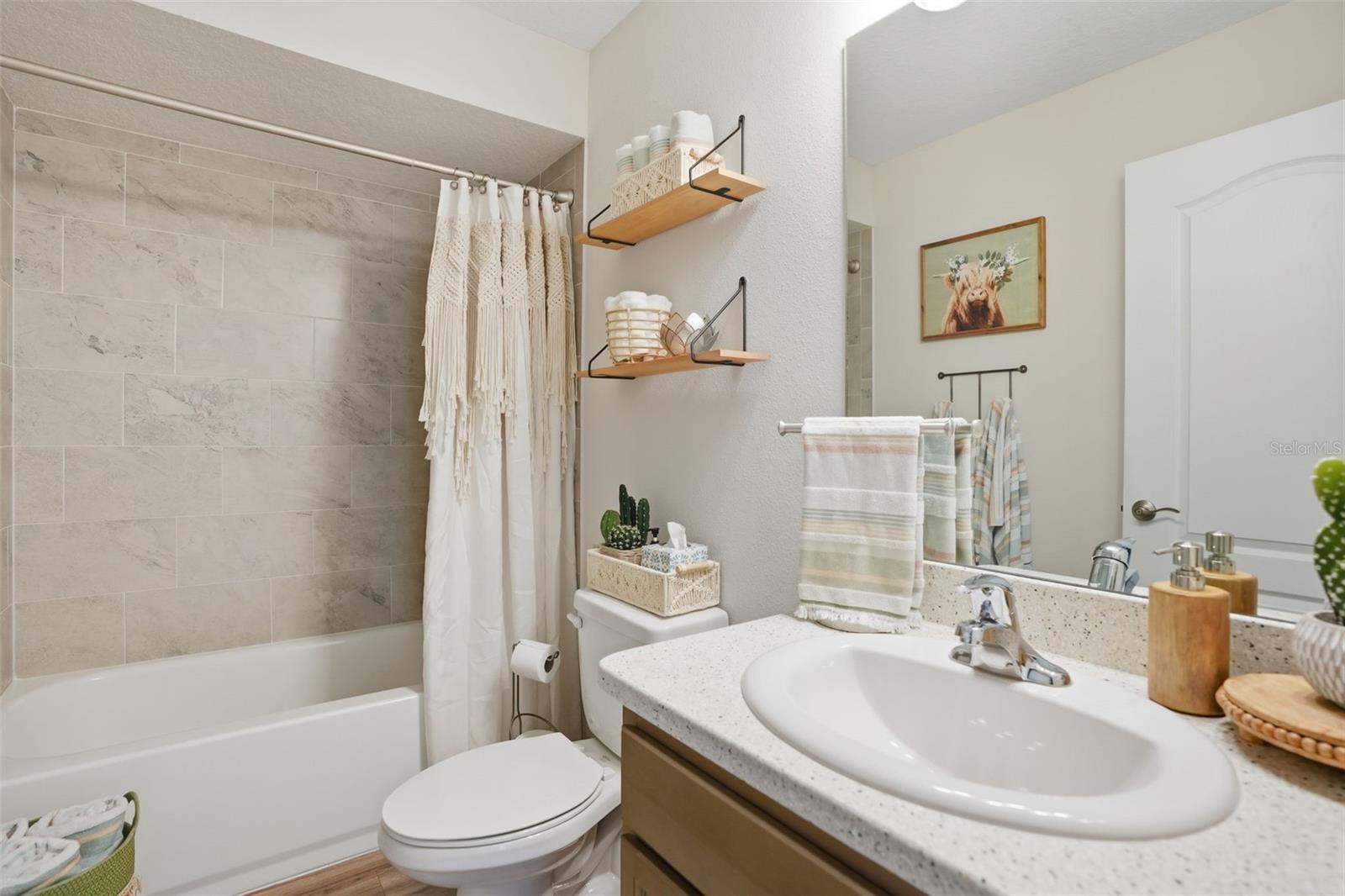 ROYAL HIGHLANDS - Residential