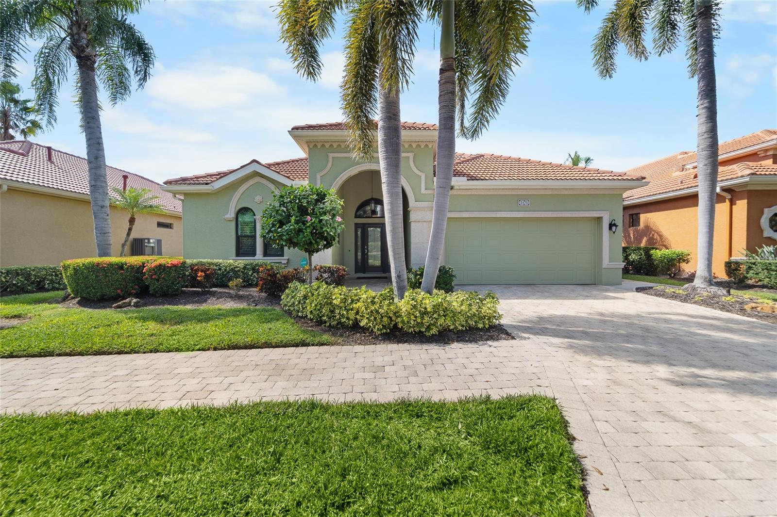 VINEYARDS OF SILVER OAK - Residential
