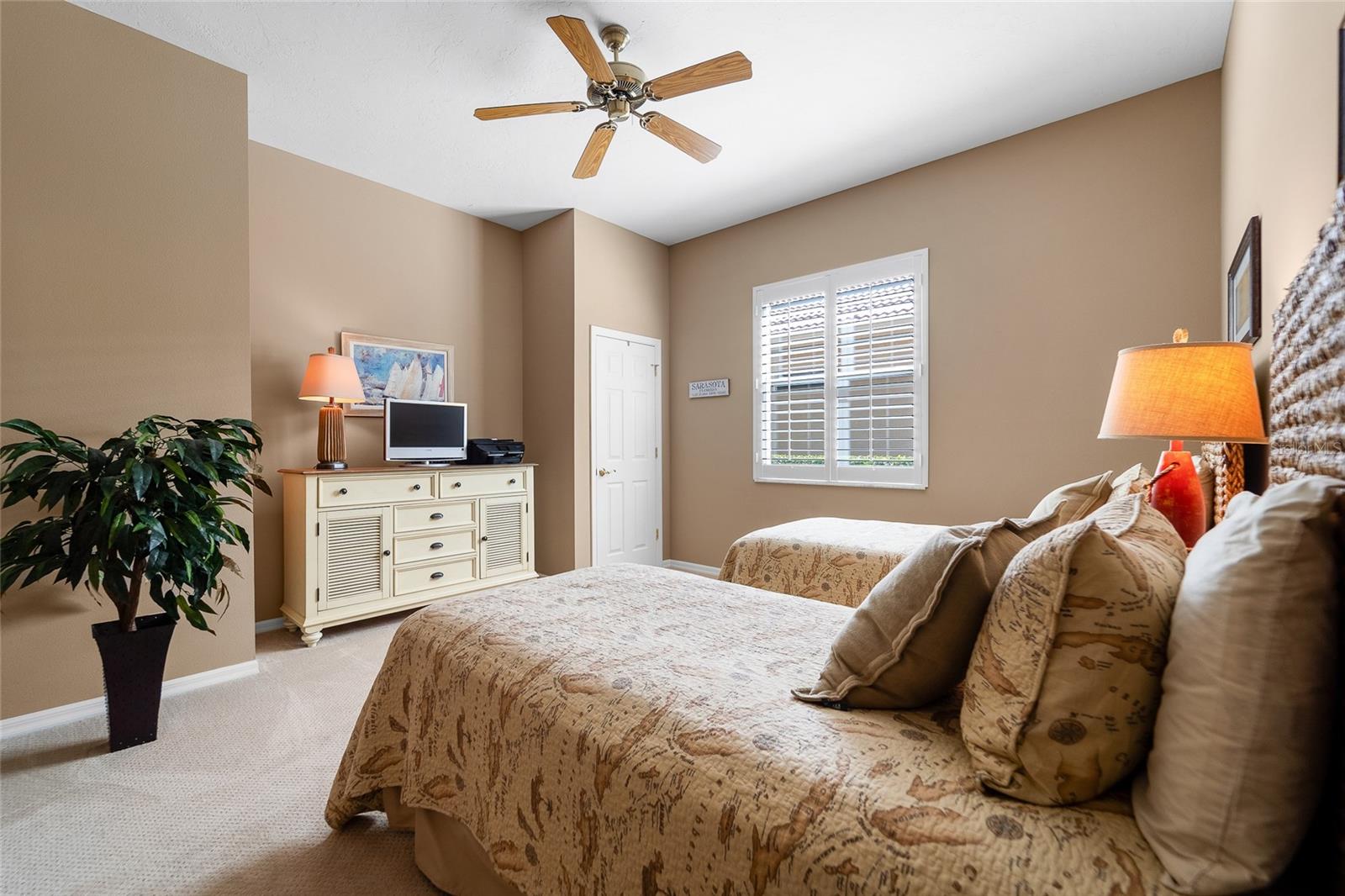 VINEYARDS OF SILVER OAK - Residential