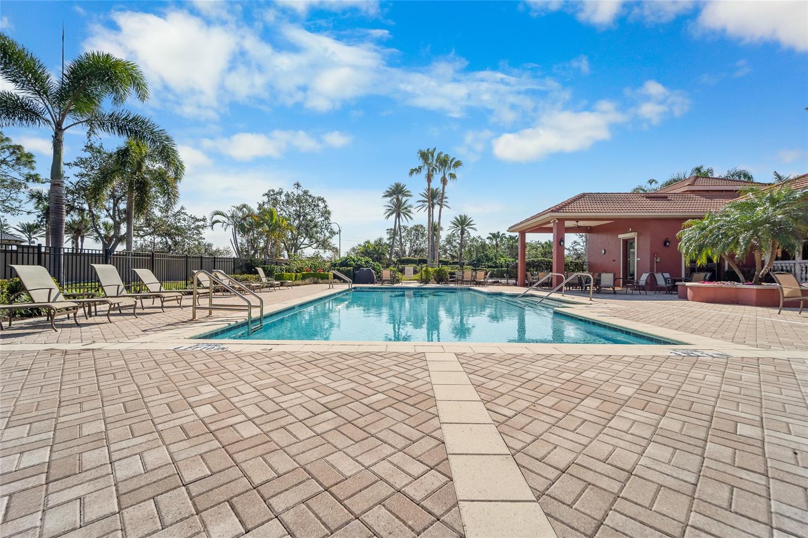 VINEYARDS OF SILVER OAK - Residential