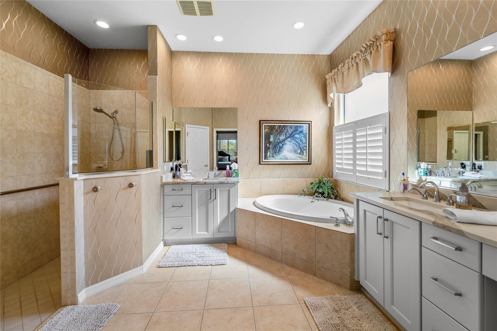 VINEYARDS OF SILVER OAK - Residential