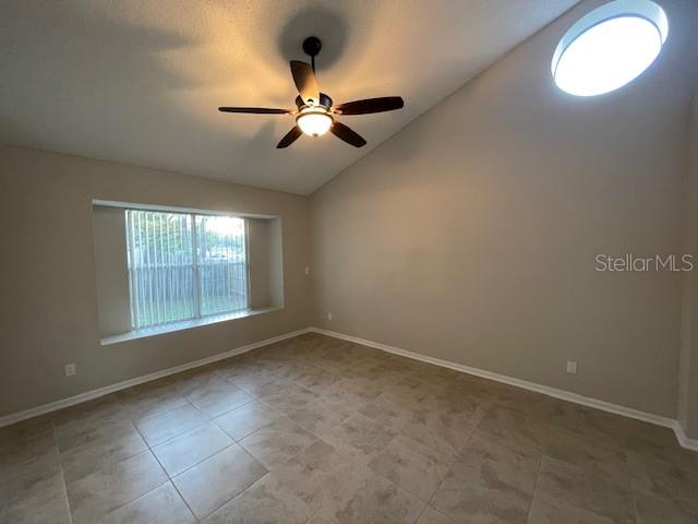 TWIN RIVERS SEC 3B UNIT 1 - Residential Lease