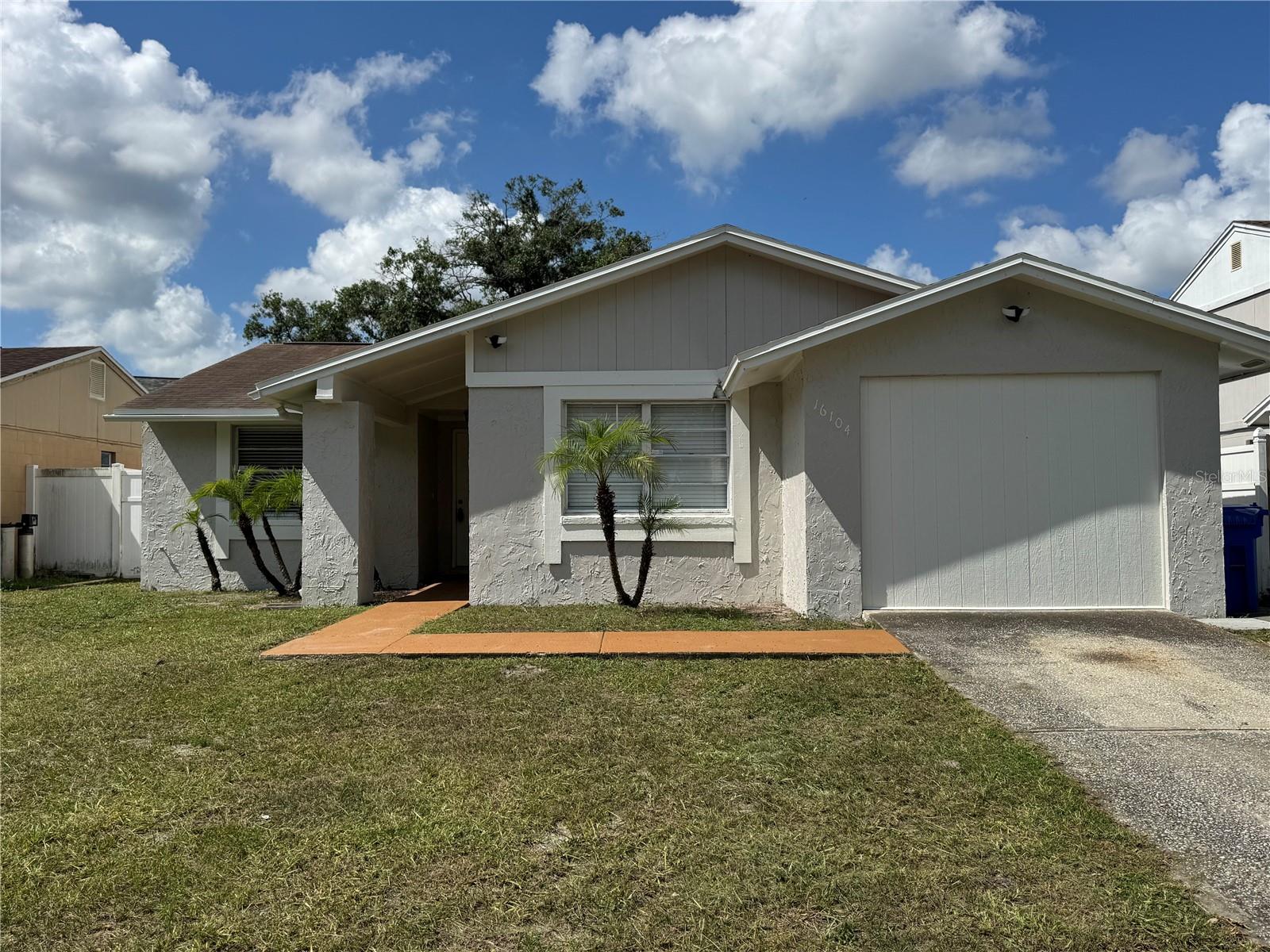 Welcome to 16104 Foxfire Dr, a beautifully updated lakefront home available for rent in the desirable Carrollwood area of Tampa (33618). This freshly painted property features laminate flooring throughout, giving the home a clean, modern feel. The spacious kitchen has been upgraded with stunning quartz countertops and new appliances, perfect for everyday living and entertaining.
The home offers 3 bedrooms, two bathrooms, and a flexible bonus room that can be used as an office or den. The large backyard backs up to a peaceful lake, providing a relaxing atmosphere and scenic views right from your own home.
Centrally located near Dale Mabry Highway, this property offers easy access to I-275, downtown Tampa, Carrollwood Village Park, and several major shopping and dining destinations, including Publix, Whole Foods, Target, and more. It’s also close to top-rated local schools and parks, making it a great choice for families or professionals.