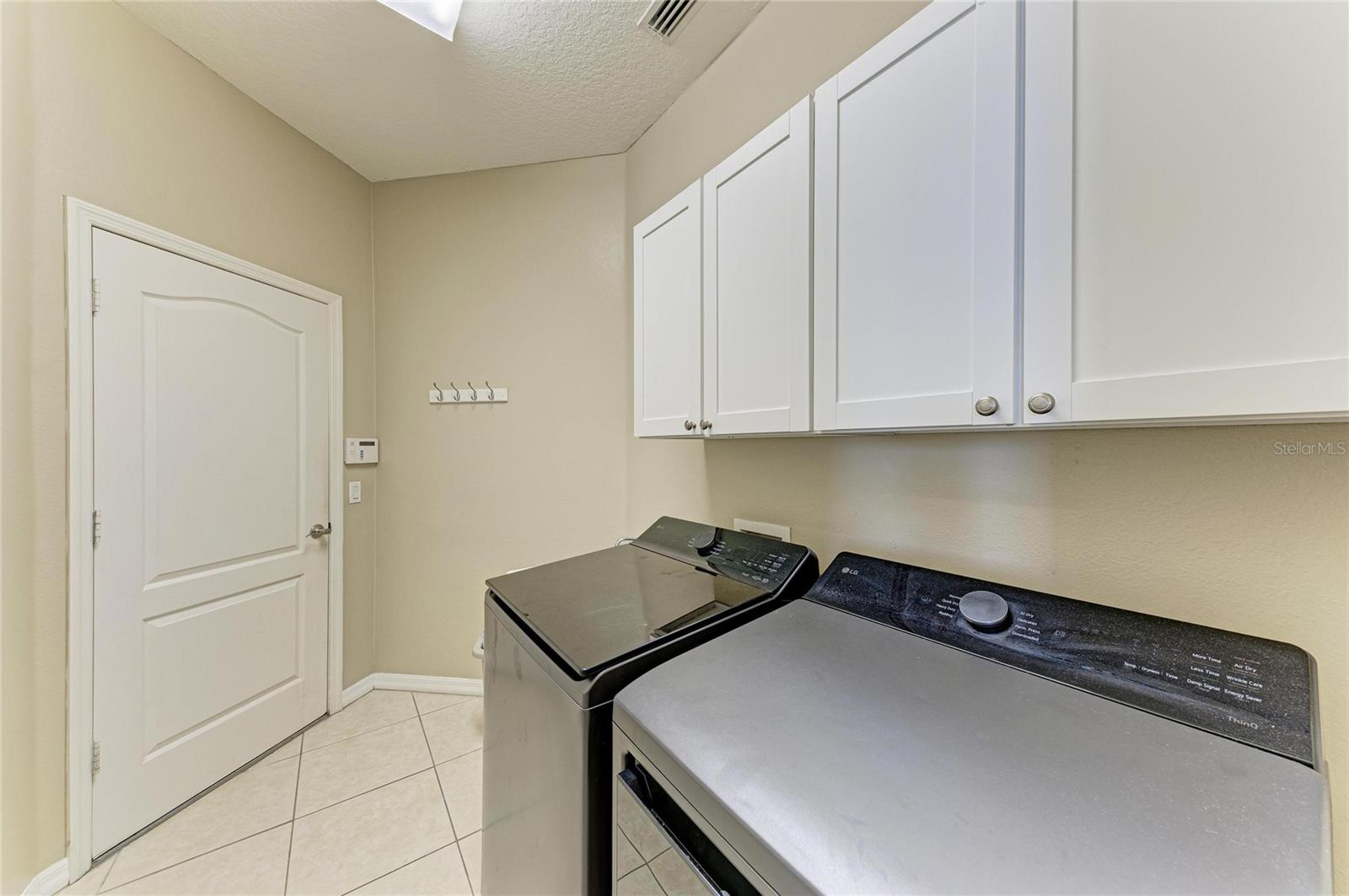 OAKLEY PLACE - Residential