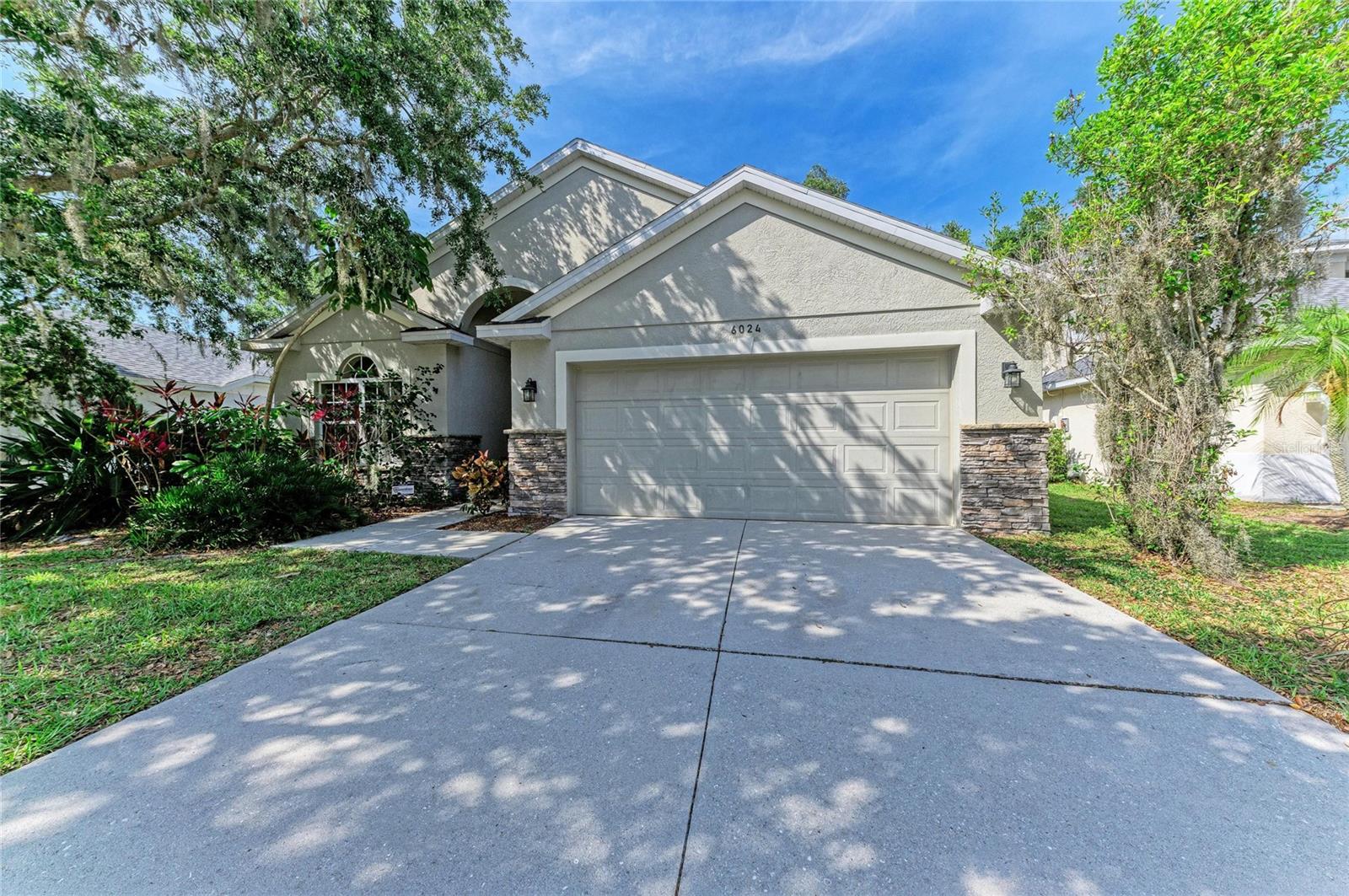 OAKLEY PLACE - Residential