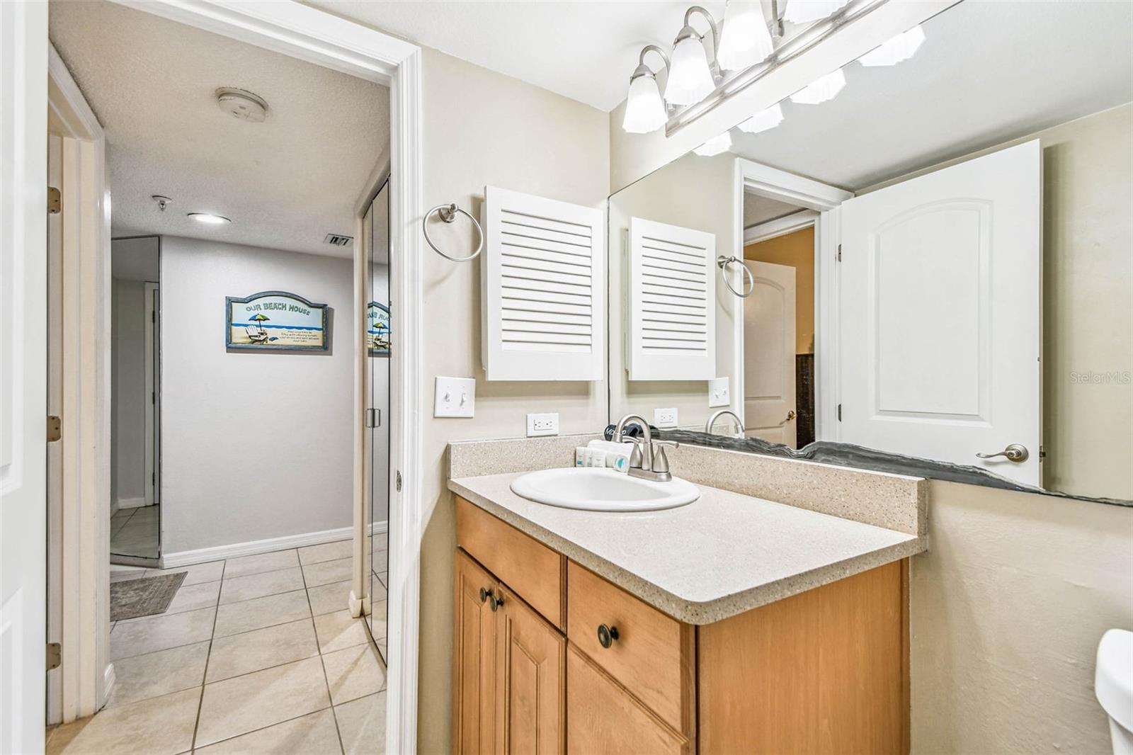 BEACH COTTAGE CONDO - Residential