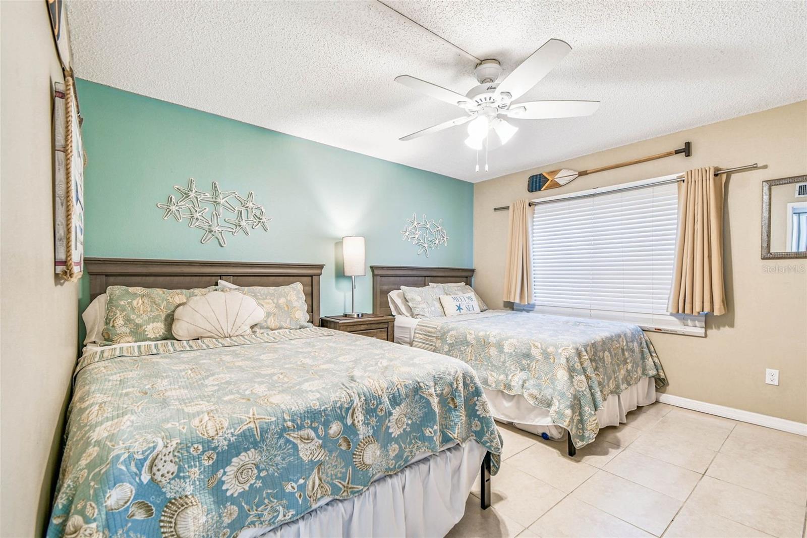 BEACH COTTAGE CONDO - Residential