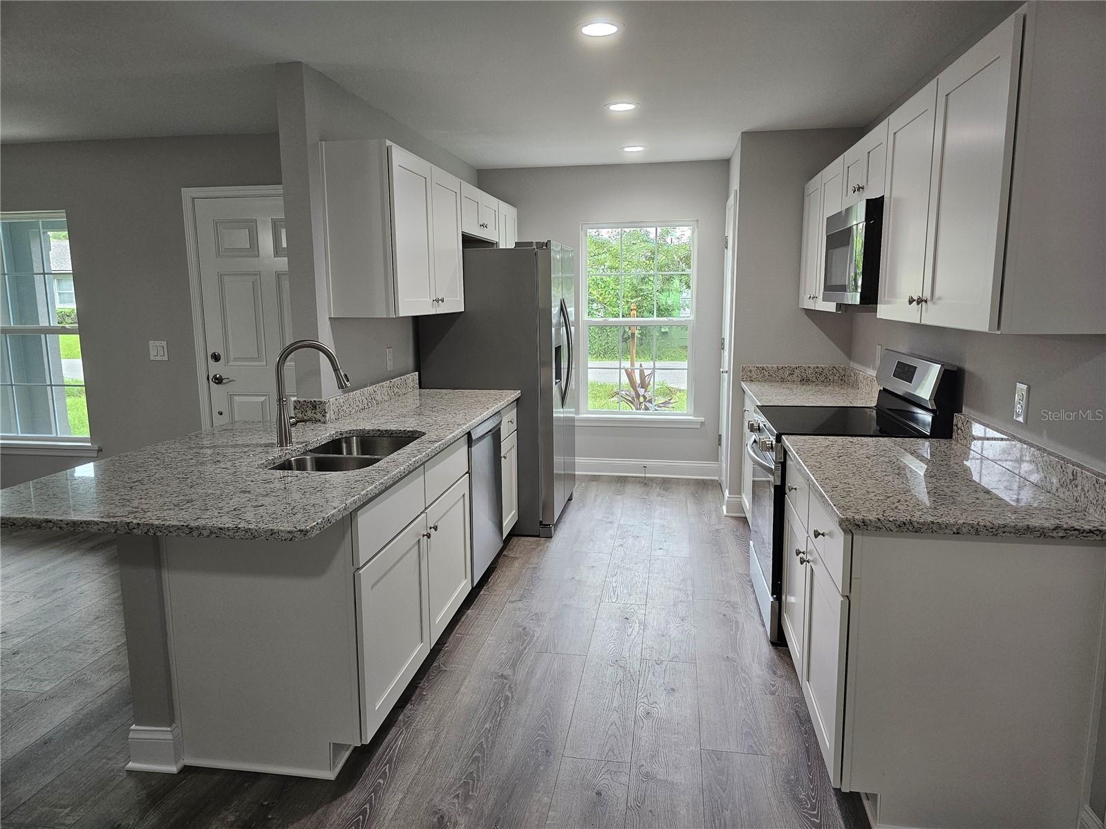 MIDWAY GARDENS - Residential