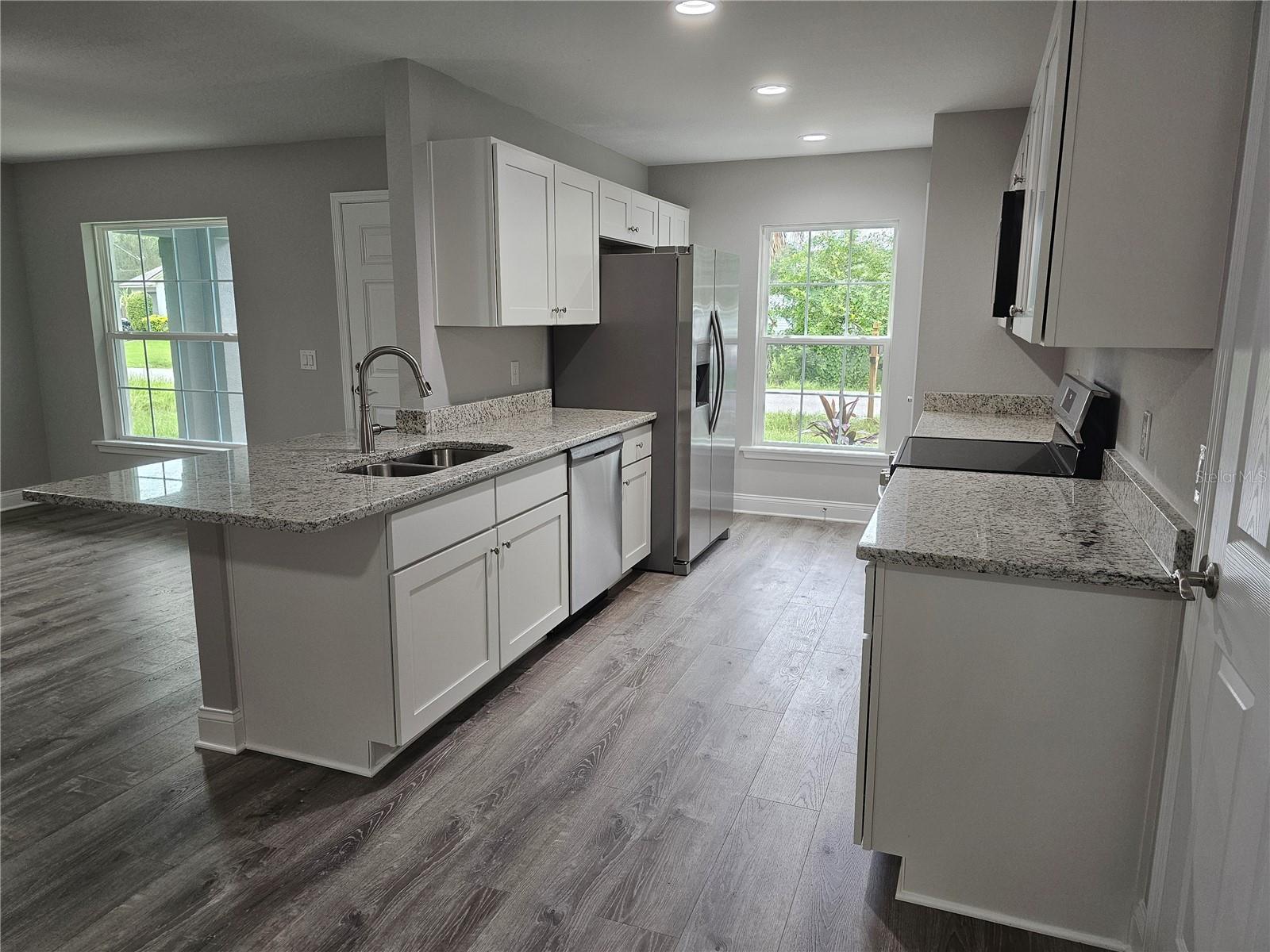 MIDWAY GARDENS - Residential