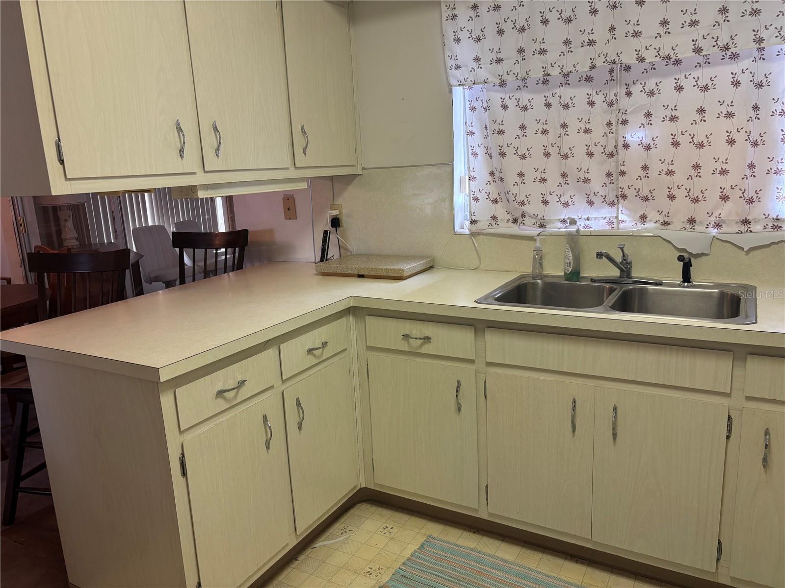 JASMINE LAKES - Residential