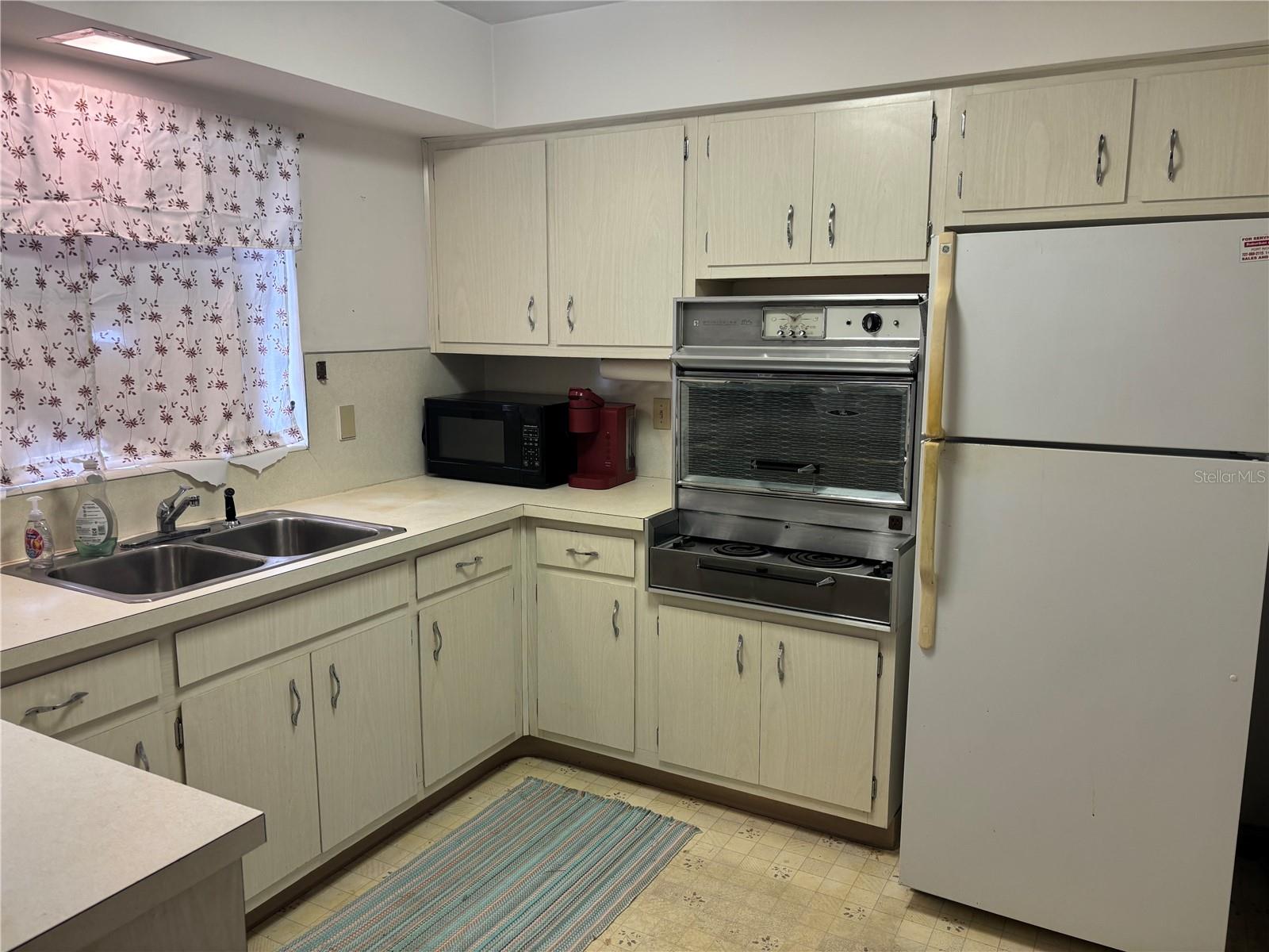 JASMINE LAKES - Residential