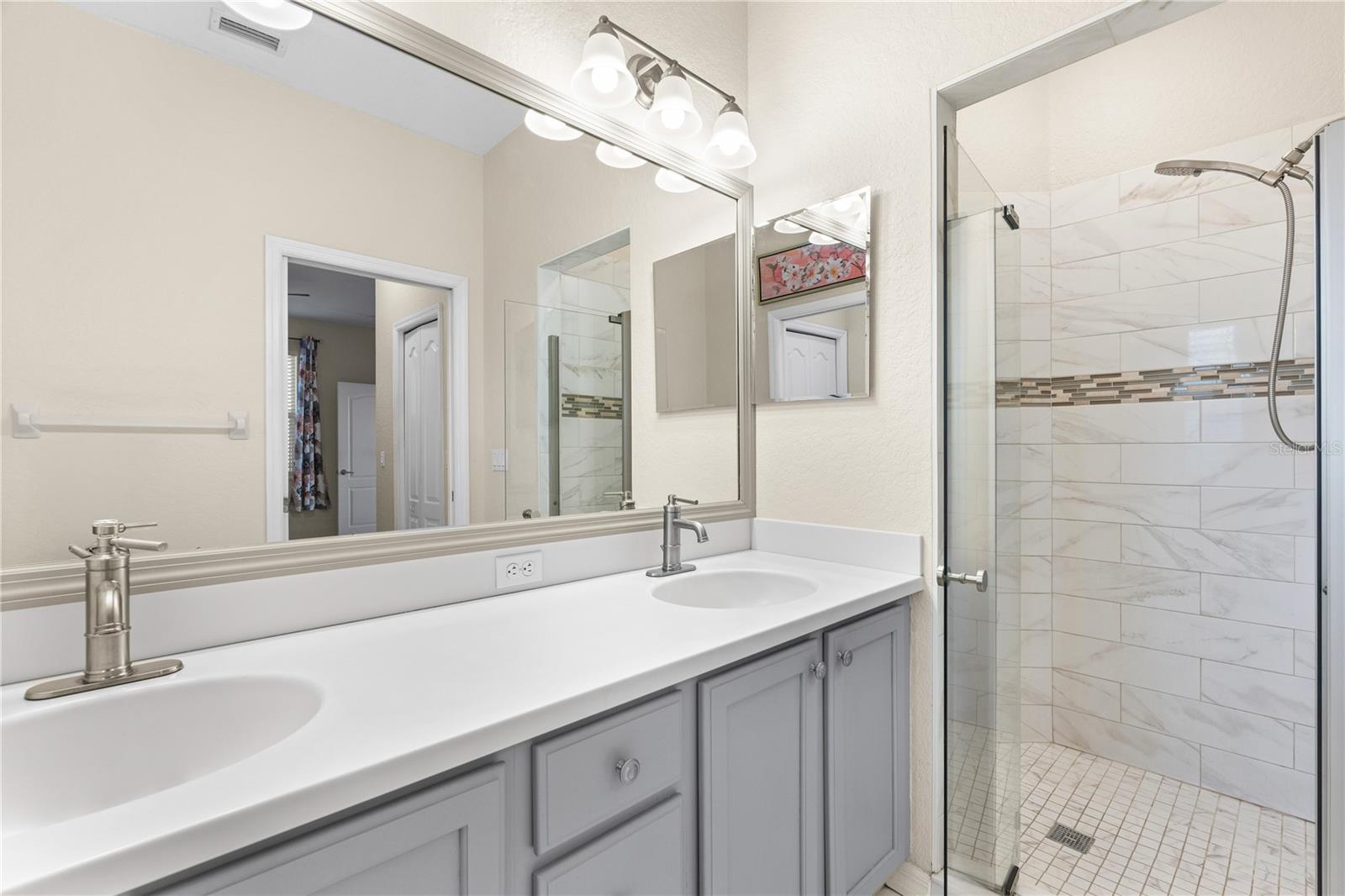 LIGHTHOUSE COVE AT HERITAGE HARBOUR UN 1 - Residential