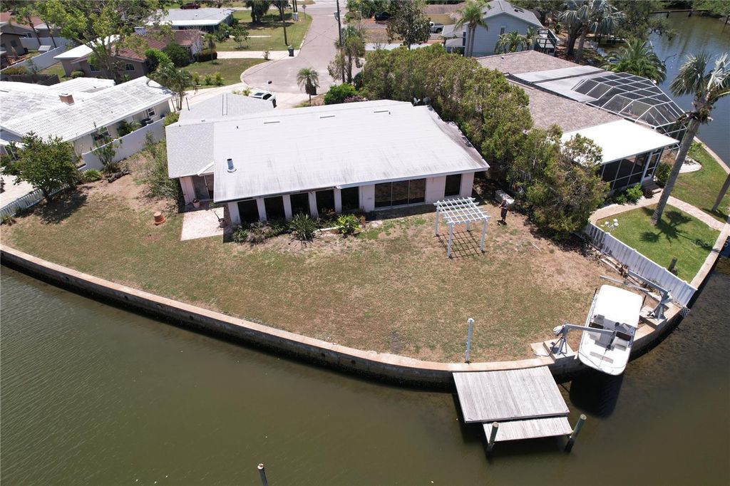 Photo of 3995 South Circle, Largo, FL 33774 (MLS # TB8398579)