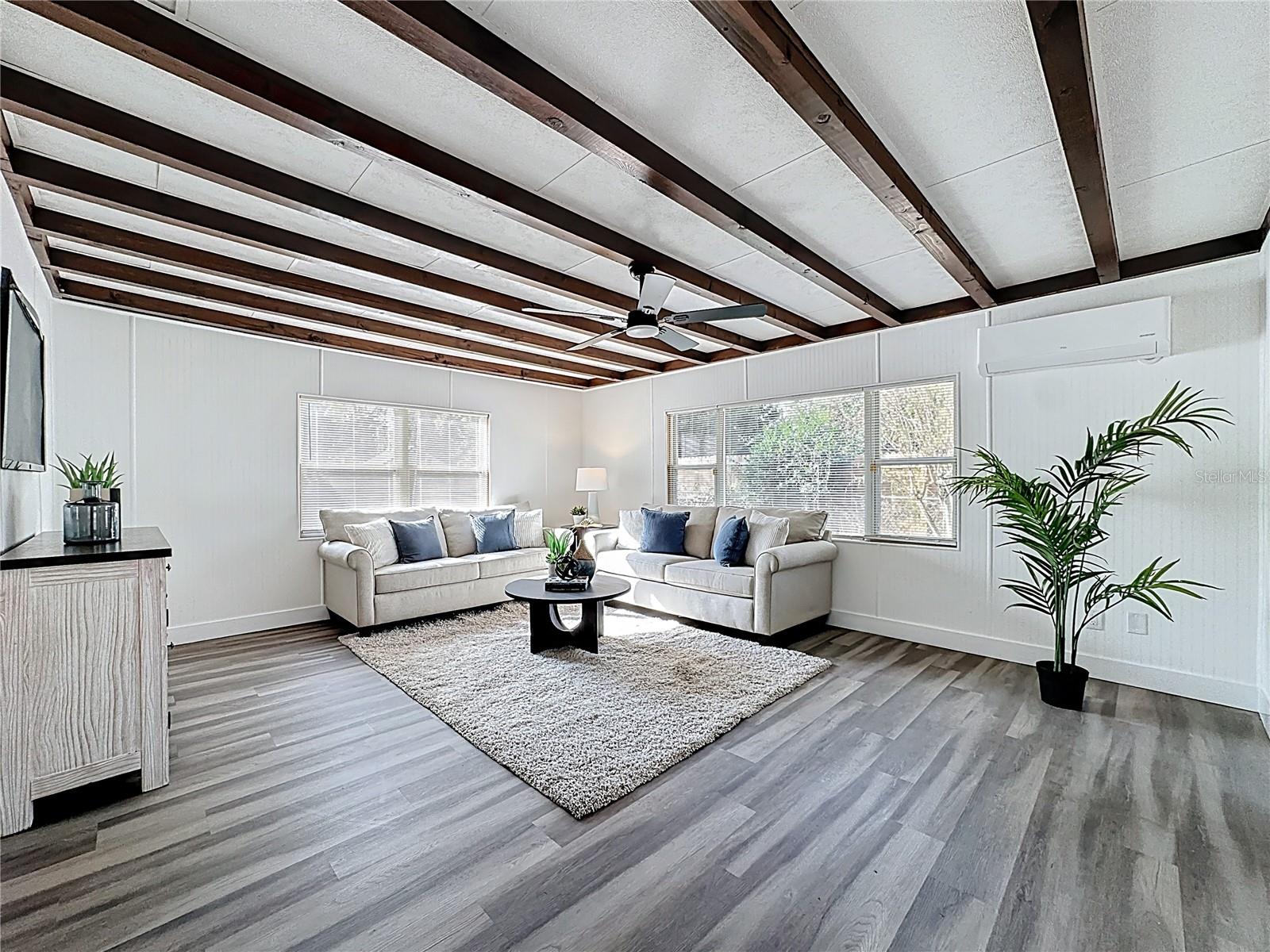 COUNTRY CLUB HEIGHTS UNIT 1 - Residential