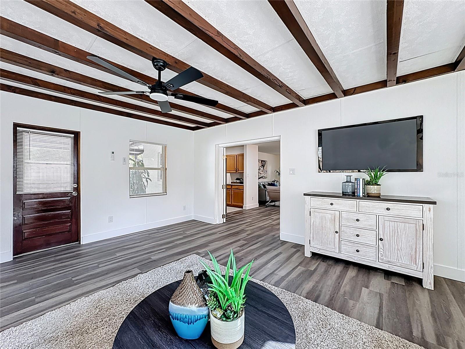 COUNTRY CLUB HEIGHTS UNIT 1 - Residential