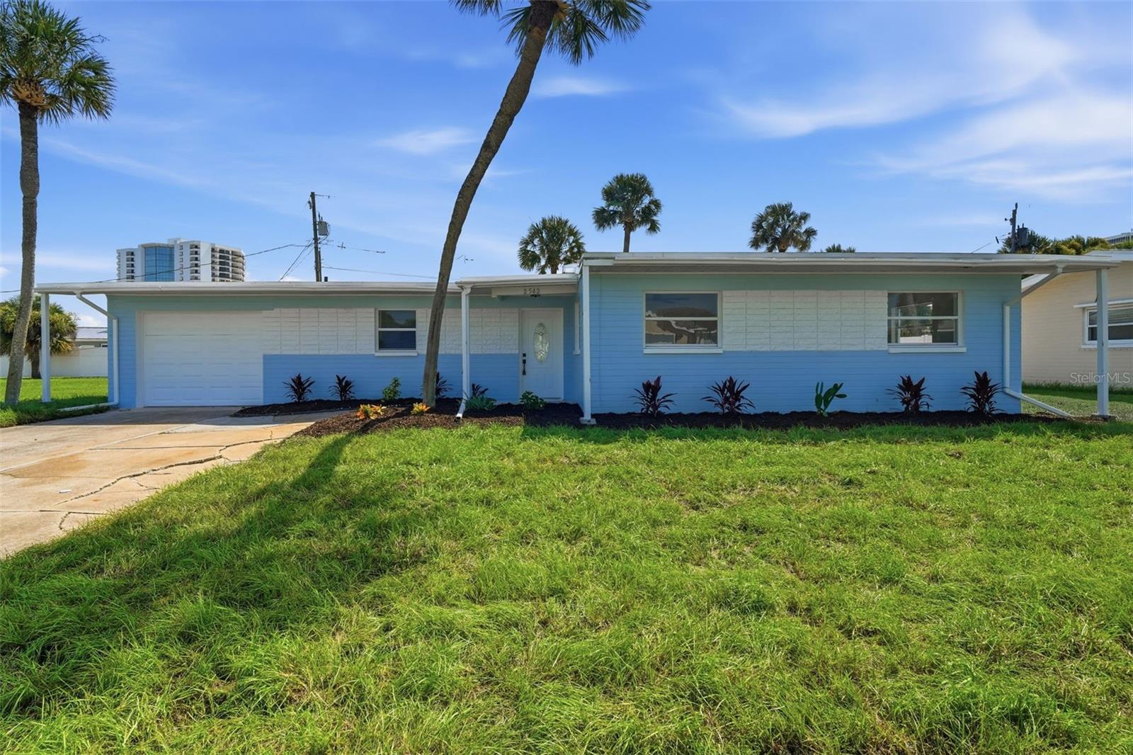 2542 W CORAL WAY
