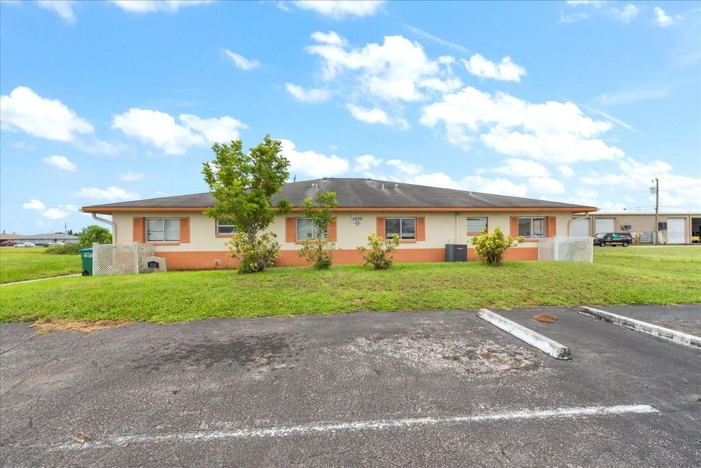 Photo of 1020 NE 8th Terrace, Cape Coral, FL 33909 (MLS # TB8428820)