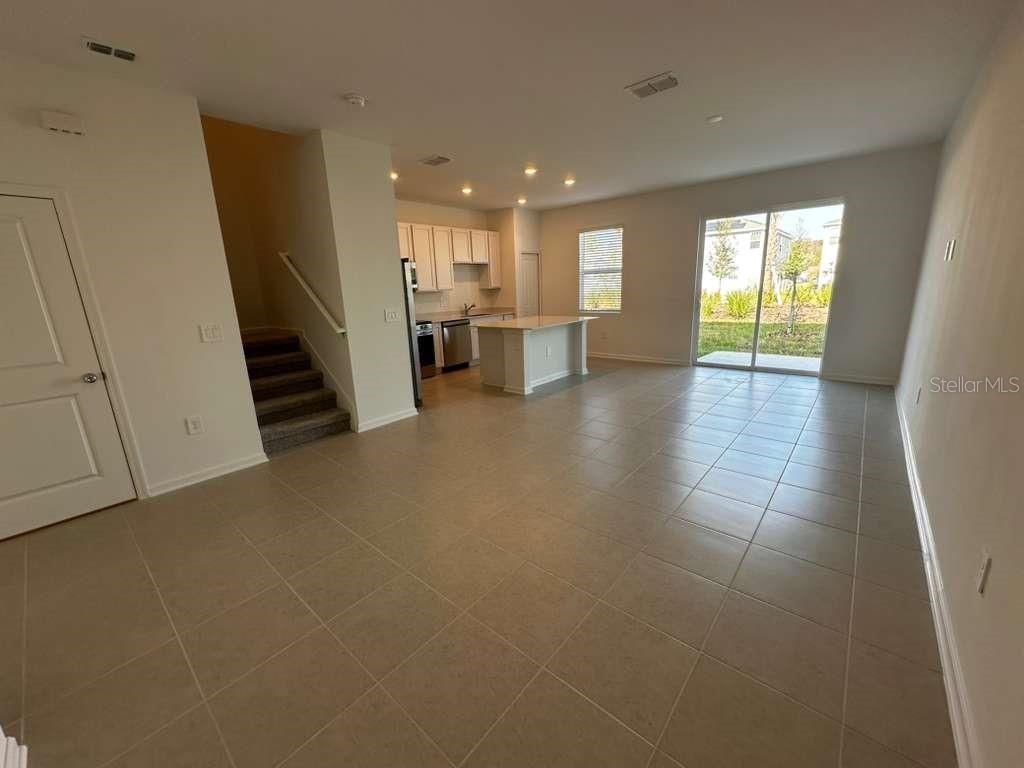 WESTVIEW POD A PH 3 - Residential Lease