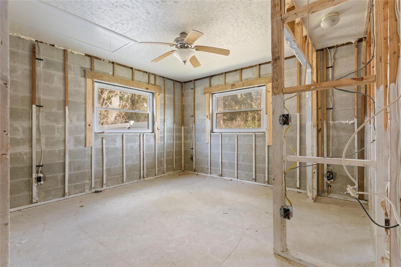 LAKEWOOD - Residential