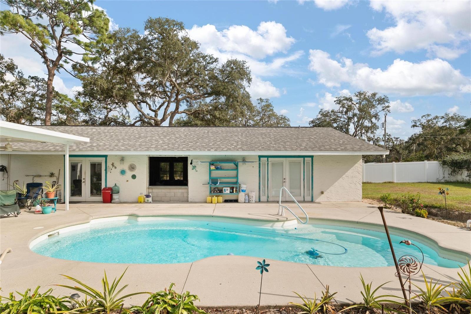 LAKEWOOD - Residential