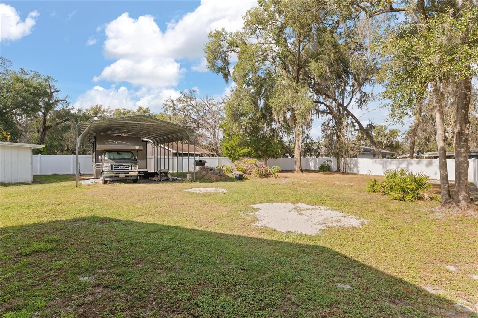 LAKEWOOD - Residential