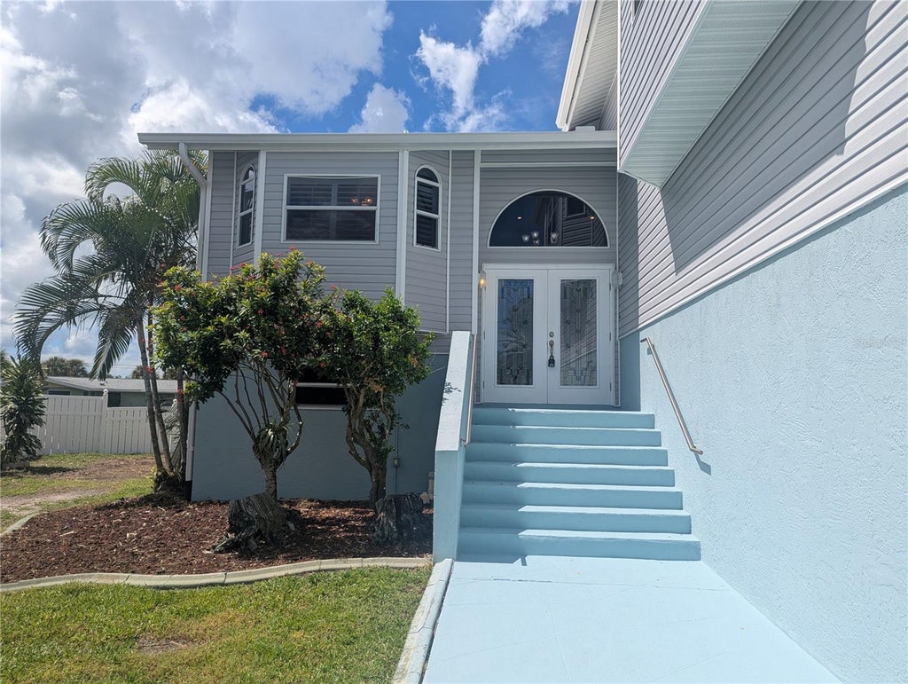 Photo of 1167 Exeter Circle, Englewood, FL 34224 (MLS # A4704126)