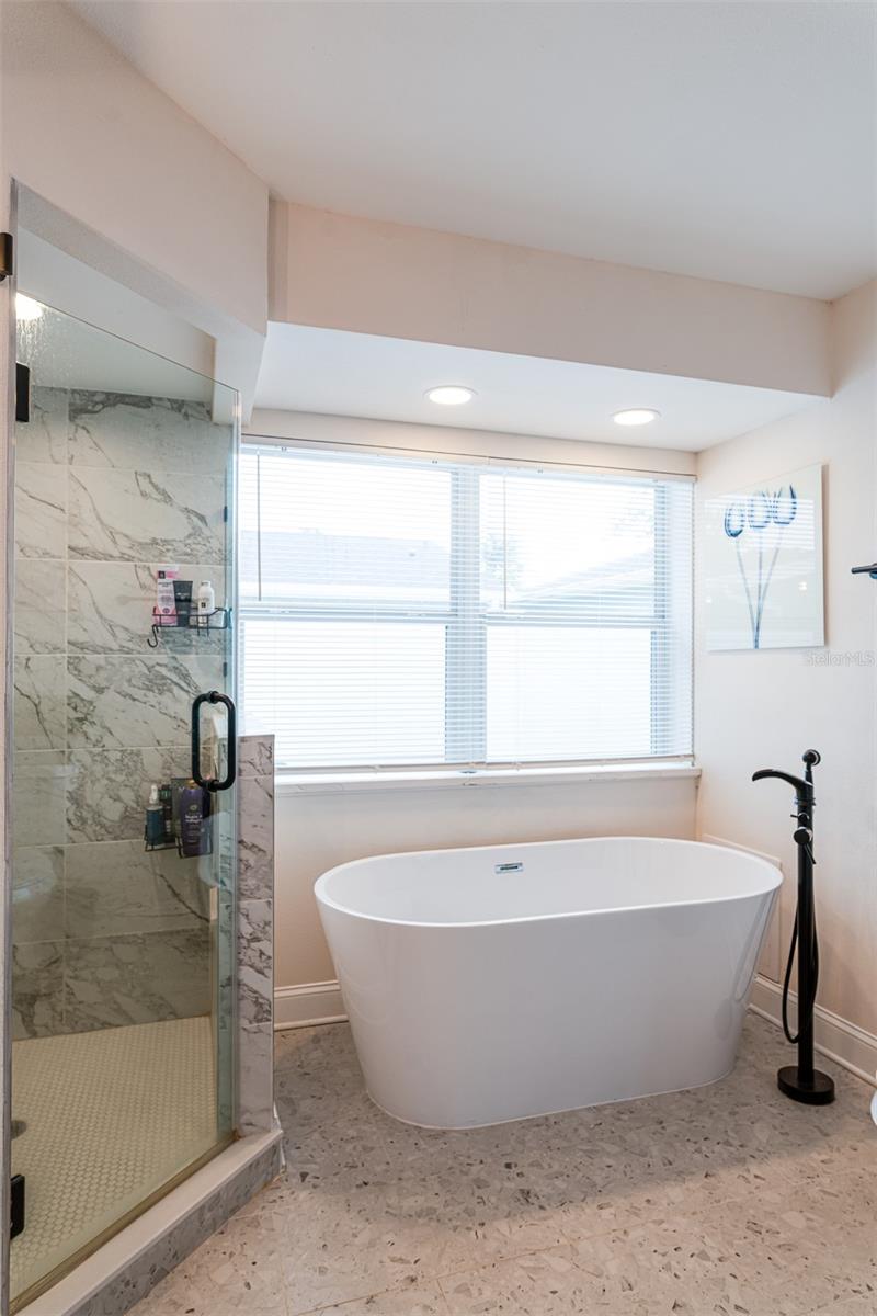 INTERBAY - Residential
