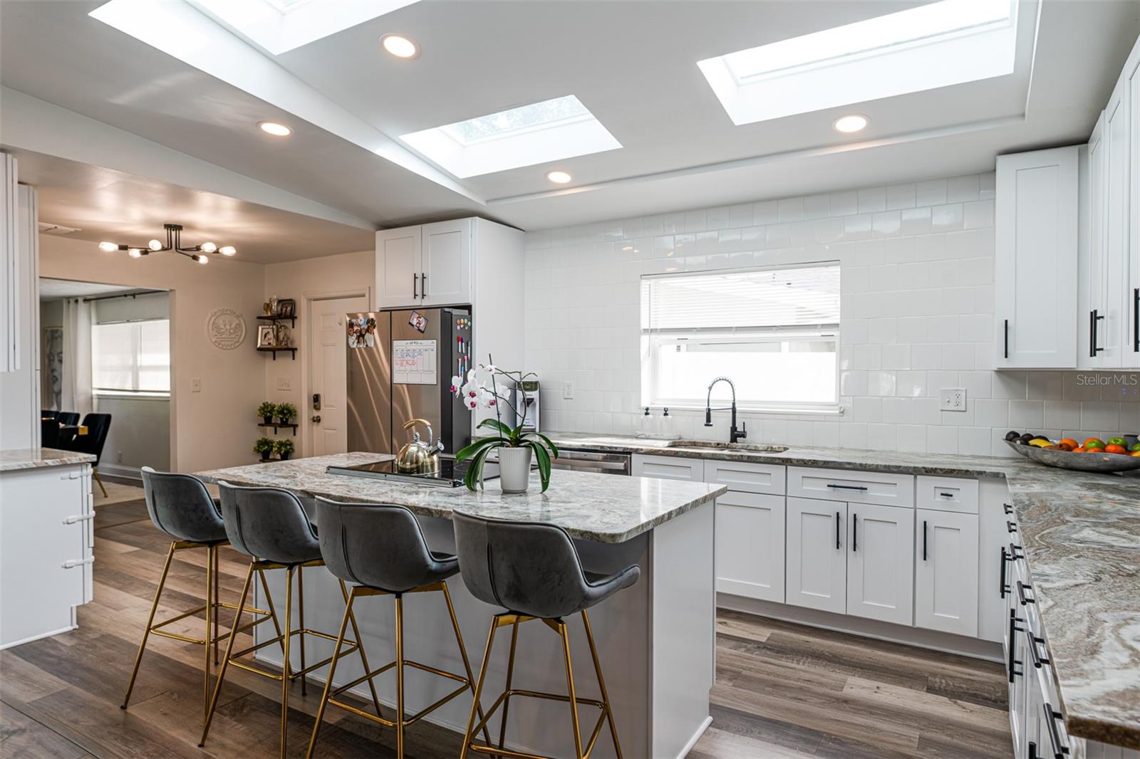 INTERBAY - Residential