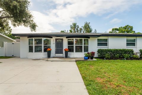 Photo of 3914 W Oklahoma Avenue, Tampa, FL 33616 (MLS # TB8436476) Photo of 3914 W Oklahoma Avenue, Tampa, FL 33616 (MLS # TB8436476)