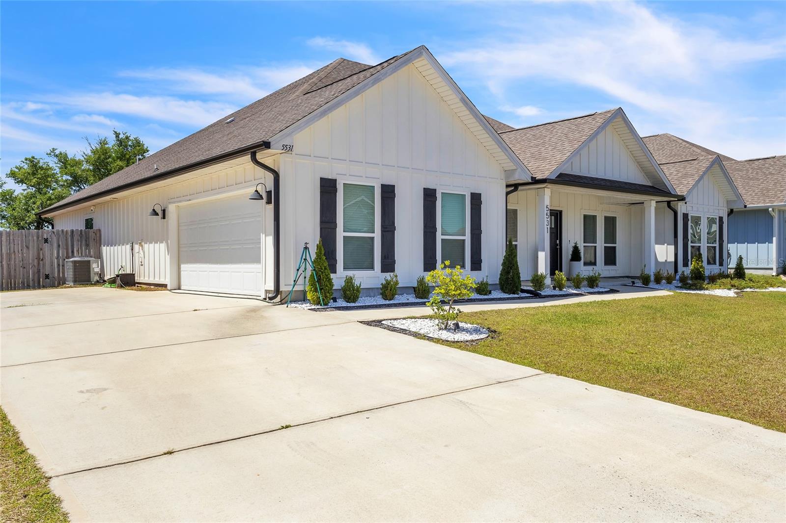 5531 BLAKE LANE