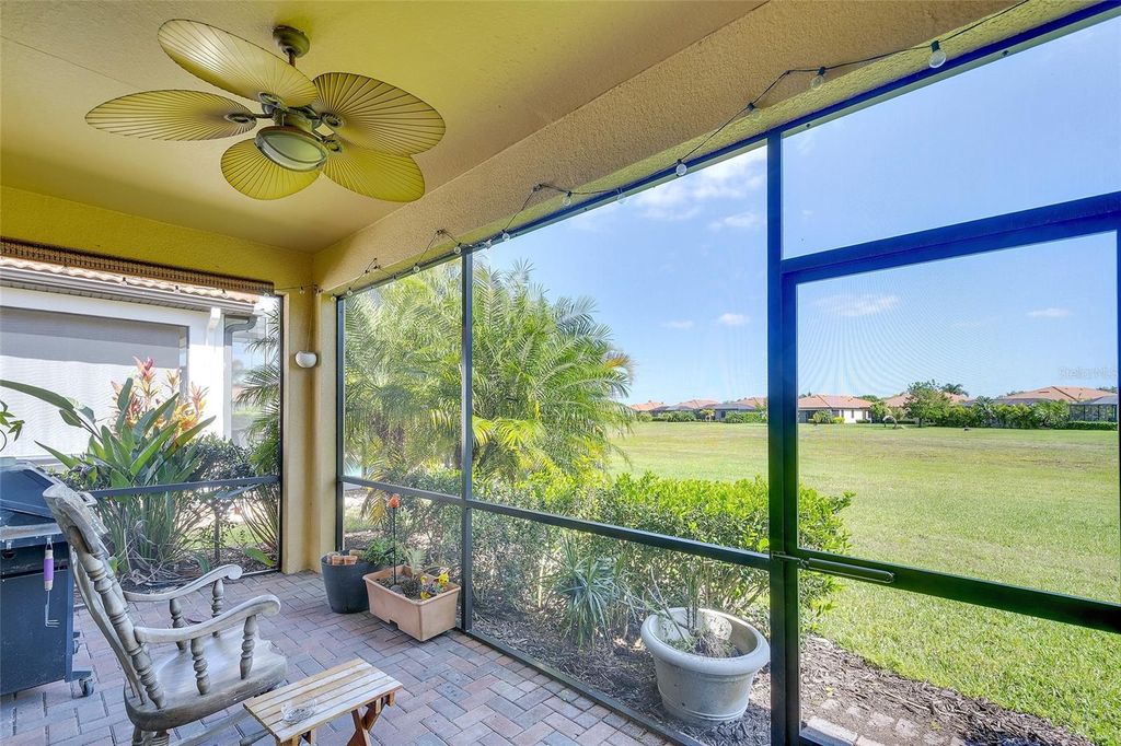 Photo of 10221 Loch Lomond Drive, Bradenton, FL 34211 (MLS # A4690589)