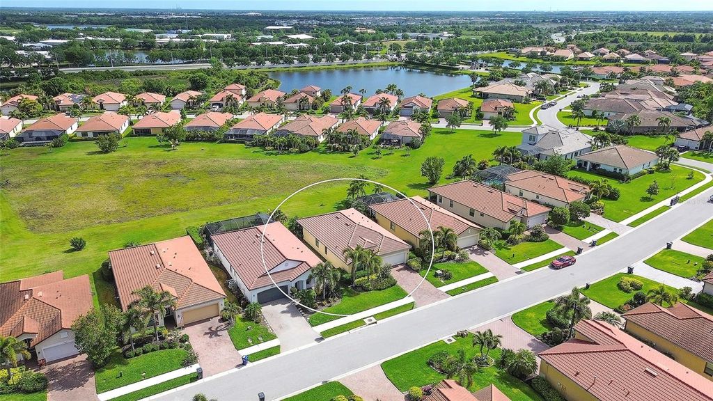 Photo of 10221 Loch Lomond Drive, Bradenton, FL 34211 (MLS # A4690589)