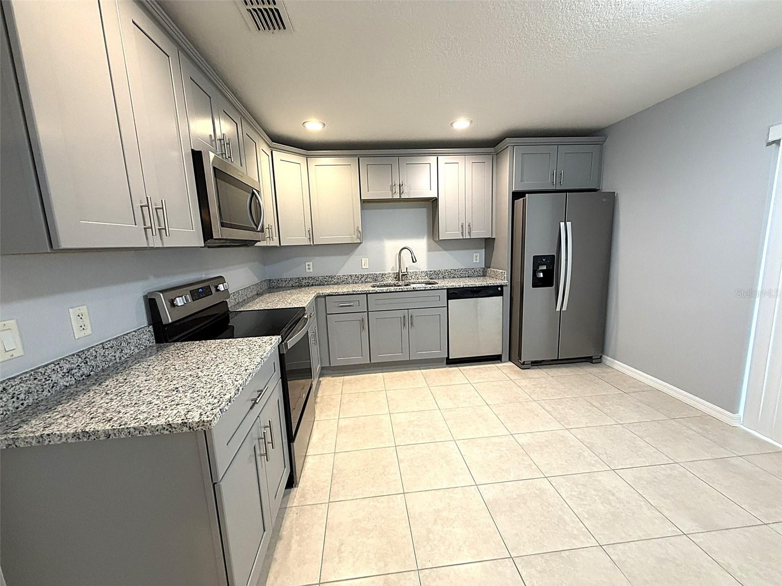 546 PIGEON CIRCLE