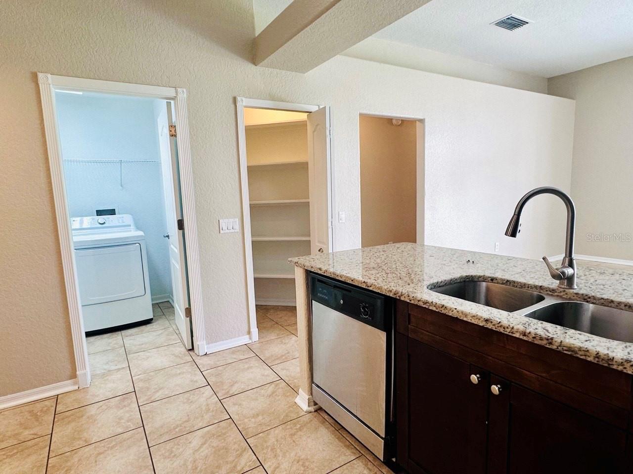 BLOOMINGDALE SEC J J - Residential