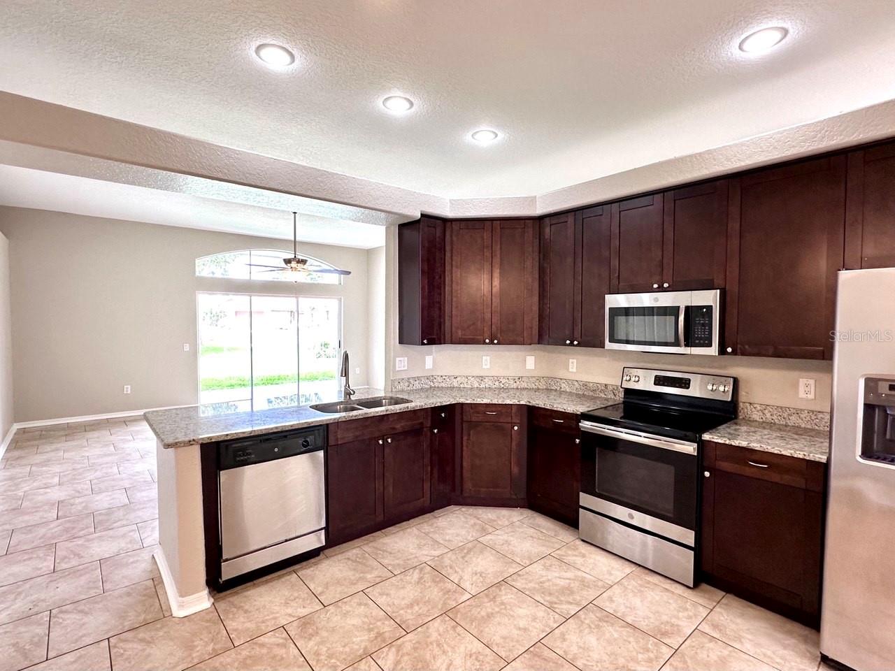 BLOOMINGDALE SEC J J - Residential