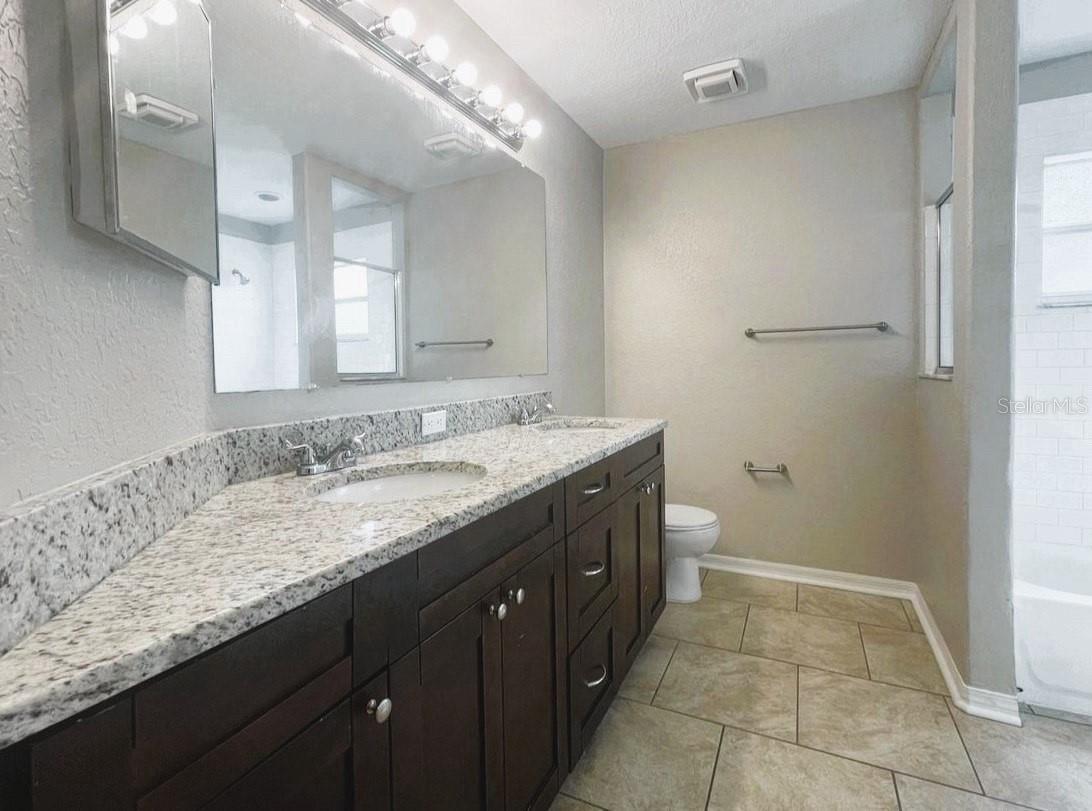 BLOOMINGDALE SEC J J - Residential