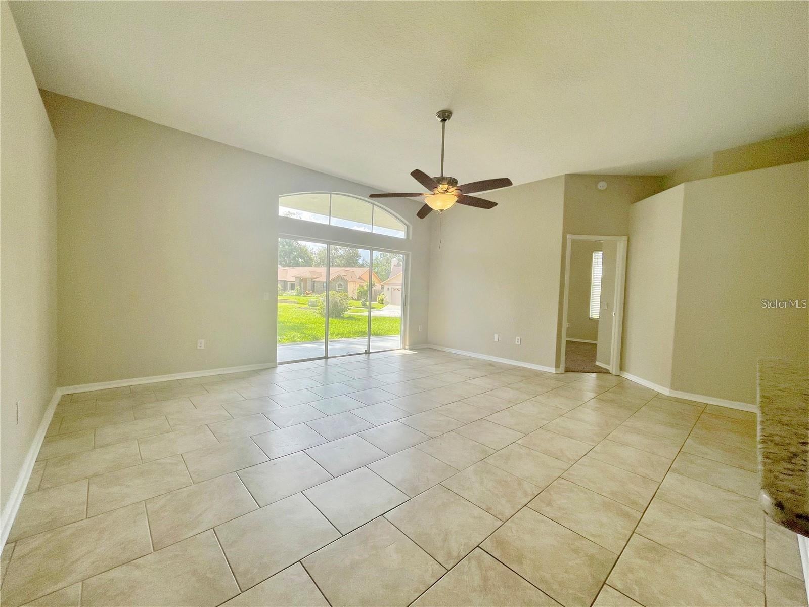 BLOOMINGDALE SEC J J - Residential