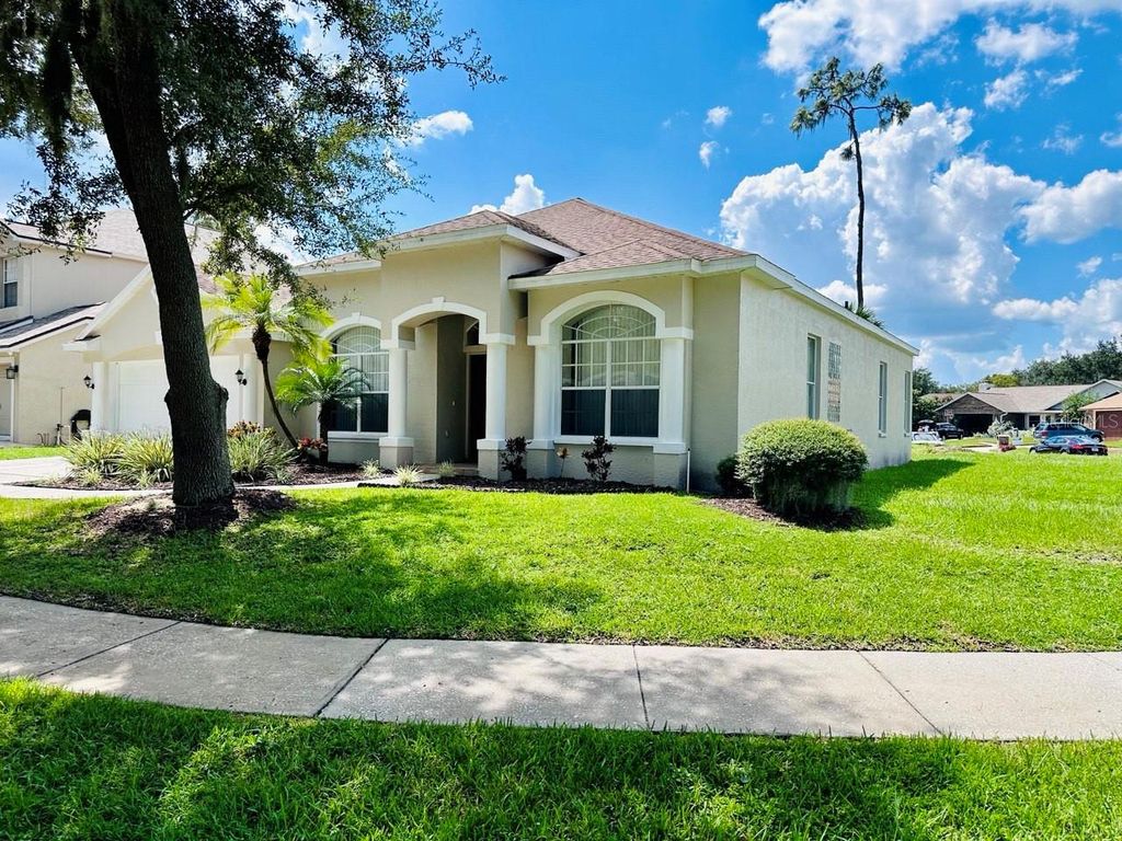 Photo of 3602 Elk Ridge Lane, Valrico, FL 33596 (MLS # TB8477614)