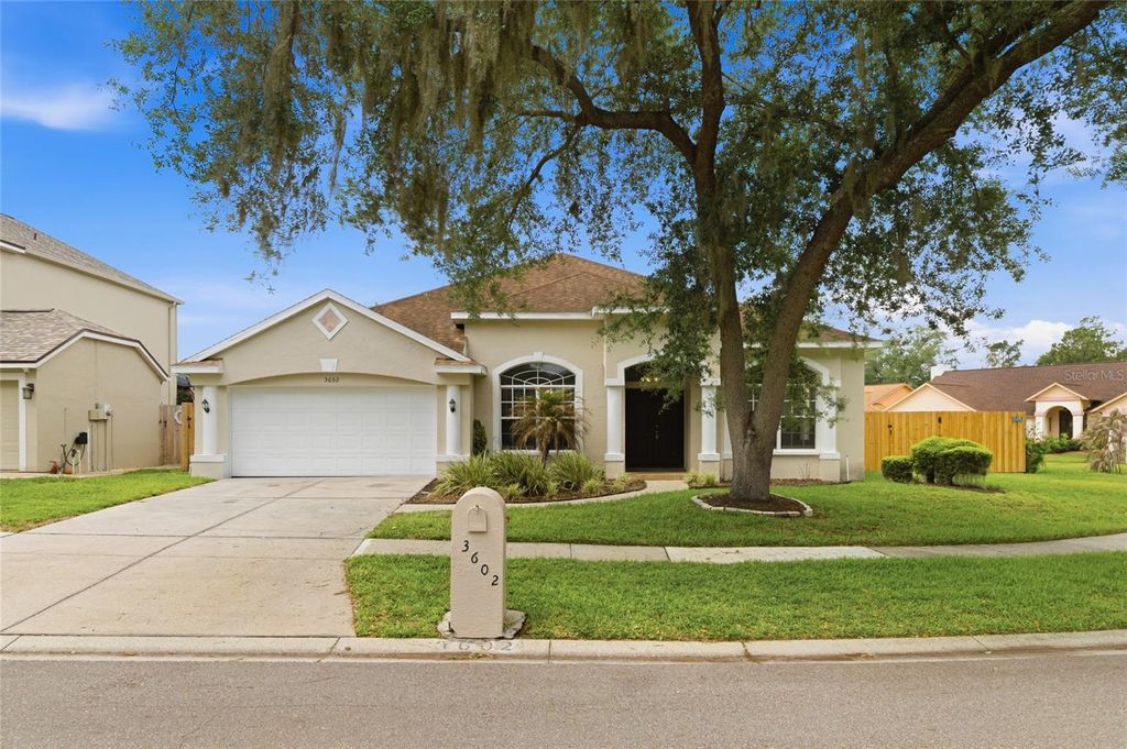 Photo of 3602 Elk Ridge Lane, Valrico, FL 33596 (MLS # TB8477614)