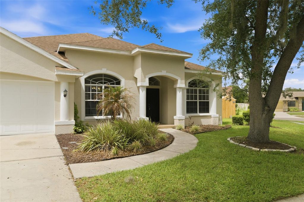 Photo of 3602 Elk Ridge Lane, Valrico, FL 33596 (MLS # TB8477614)