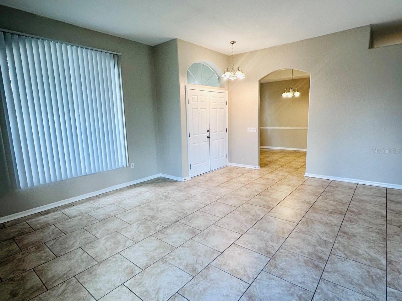 BLOOMINGDALE SEC J J - Residential